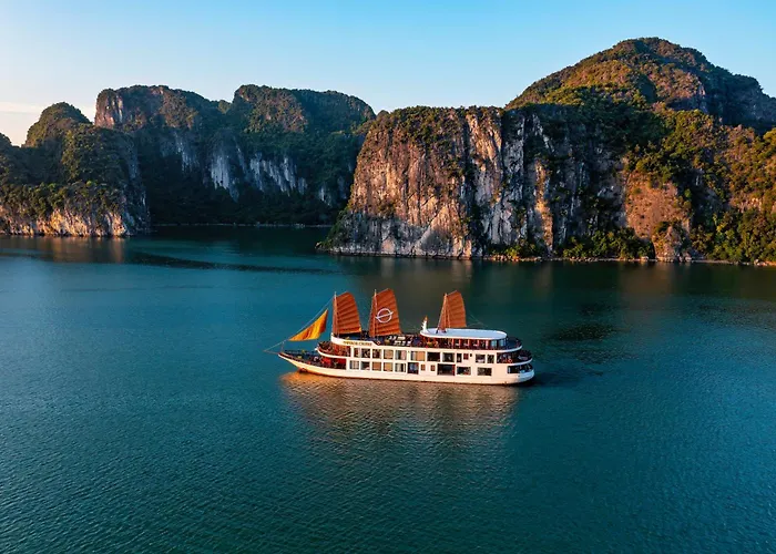  Emperor Cruises Legacy Ha Long