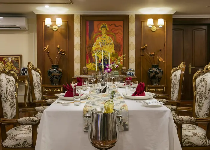  Emperor Cruises Legacy Ha Long