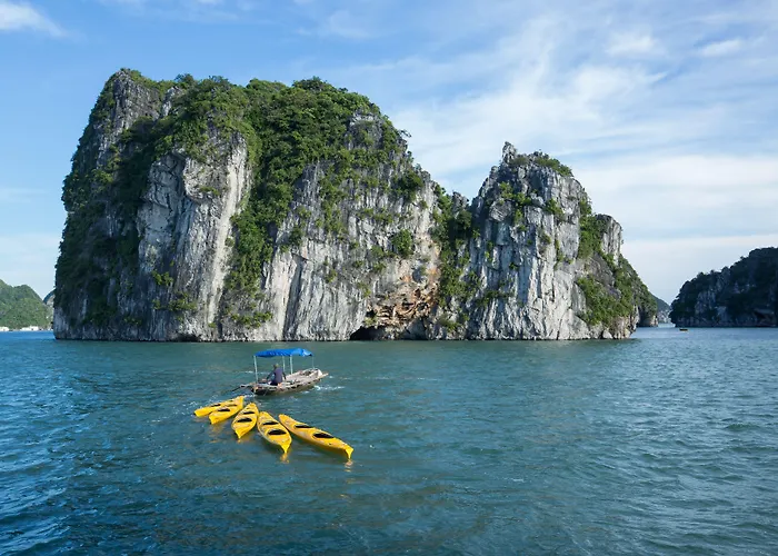  Emperor Cruises Legacy Ha Long
